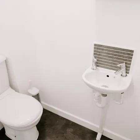 Renovated 3-bed, 3-bath With Garden Thornaby on Tees